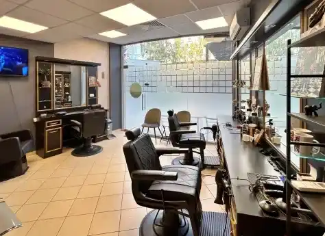 Beauty Center by Viktor Angelov