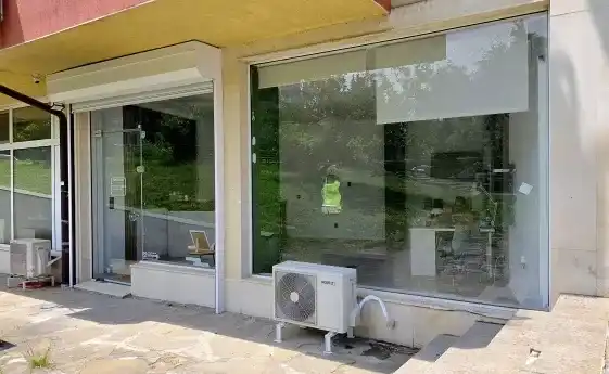 Фасадата на Beauty Garden на ул. Иван Хаджийски 30А