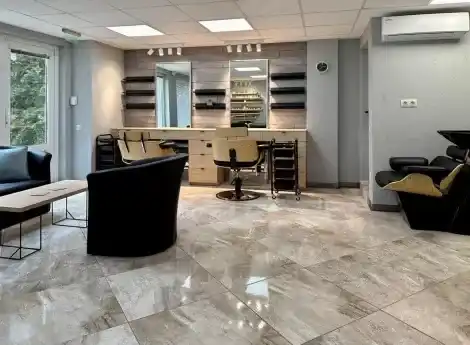 Crazy Girls Beauty Studio — fotografie a proprietății