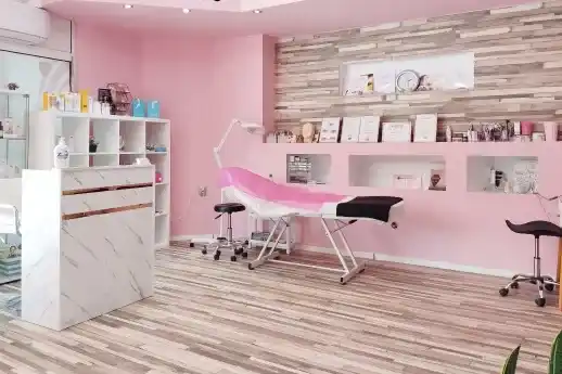 Danchita Tan & Beauty Studio