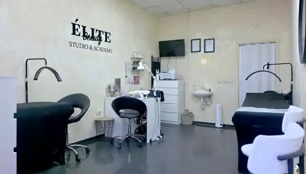 Elite Beauty Studio & Academy — фотографија од имотот