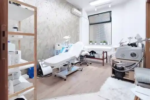 Hashtag Beauty Studio — fotografie a proprietății