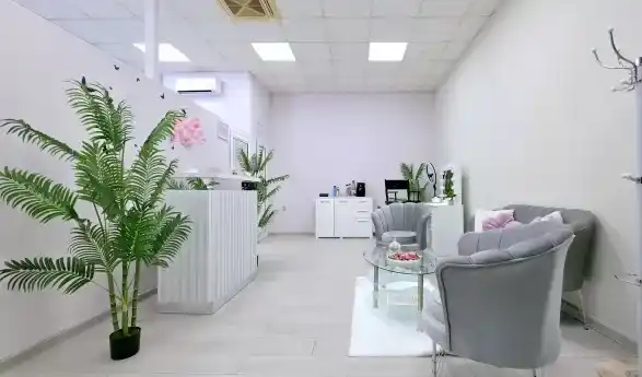 Ily Beauty Studio — Foto des Objekts