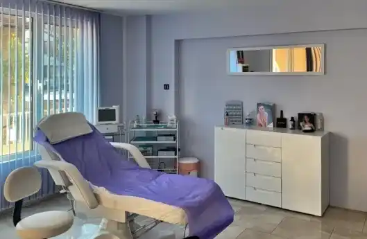 Julia Aesthetic Clinic