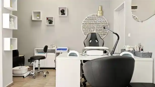 Leksi Nails Studio — fotografie a locației