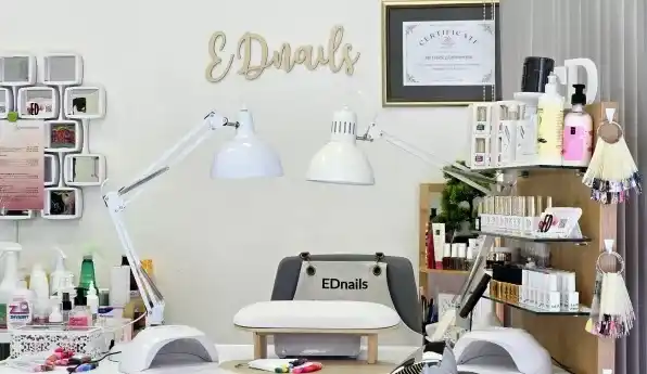 Makrati Nails ED — fotografie a site-ului