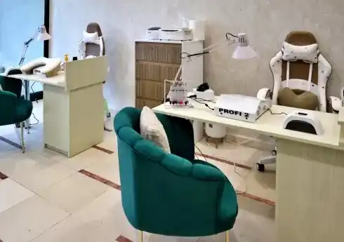 MOAR Nails — фотографија од објект