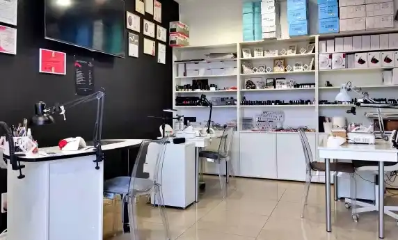 Μπουτίκ Κοκτέιλ Νυχιών — φωτογραφία του ιστότοπου
