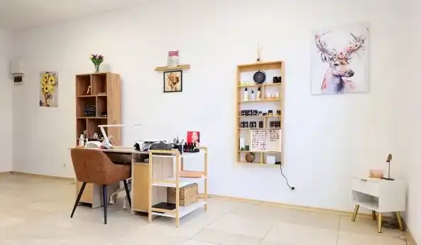 Nail Studio Cveti — fotografie a site-ului