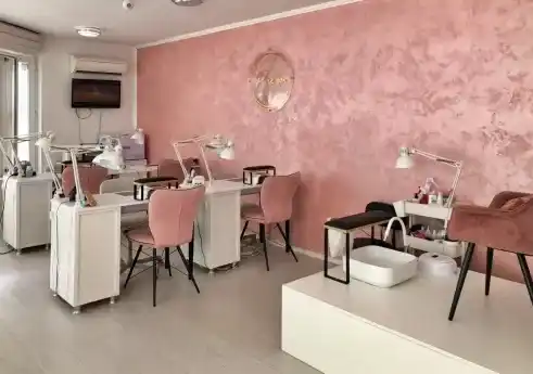 Студио за нокти Pink Box — фотографија од имотот