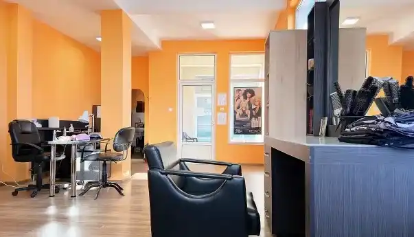 Salon Maya Ivanova – Foto vor Ort