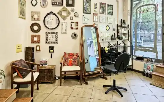 Salon Ogledalo — fotografia obiectului