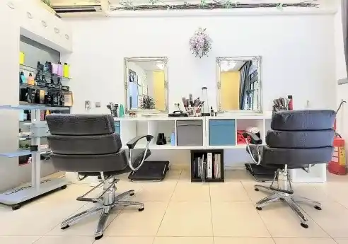 No Name Beauty Salon — fotografie a site-ului