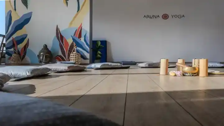 Публично изображение — ARUNA YOGA