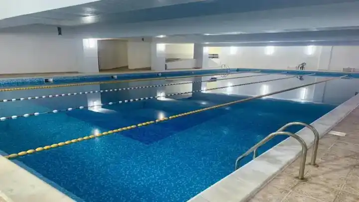 Schwimmbad Далия Гардън