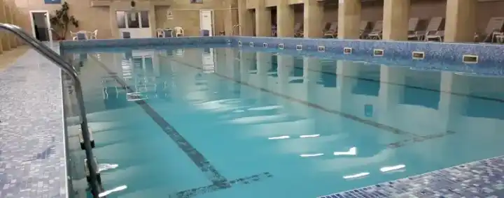 Закрит Schwimmbad ОУ Васил Левски