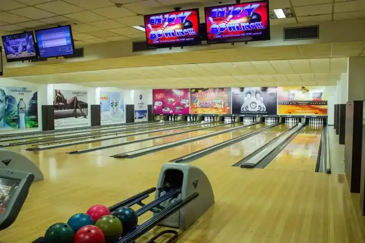 Mega Xtreme Bowling - Люлин