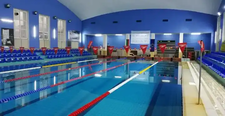 Schwimmbad Спортна палата