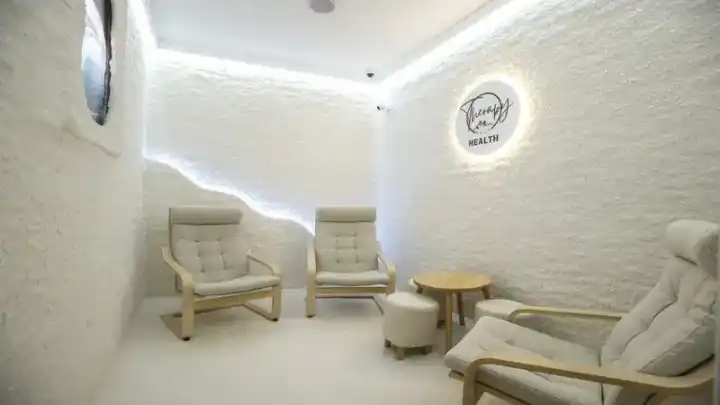 Öffentliches Bild — Salt Therapy Health