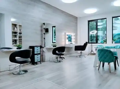 Studio br. 13 — fotografija objekta