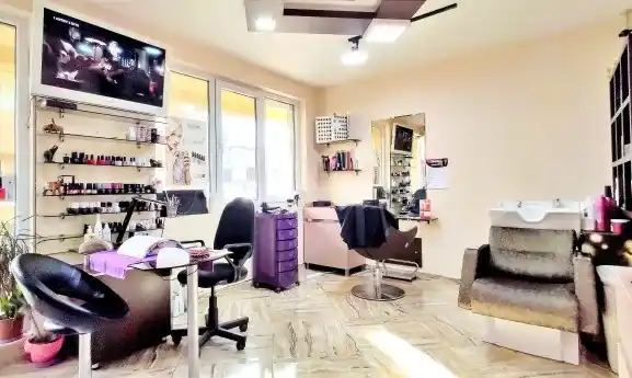 Studio Satin — фотографија од страницата