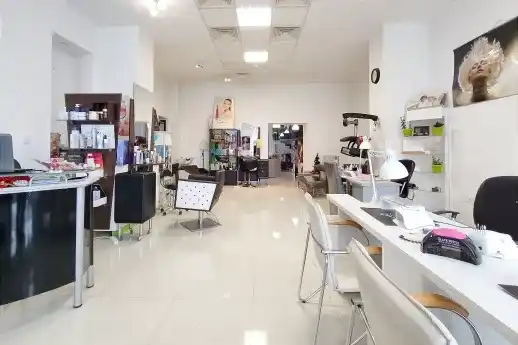 Женско Царство и Aesthetic Room JAWELL - Център — снимка на обекта